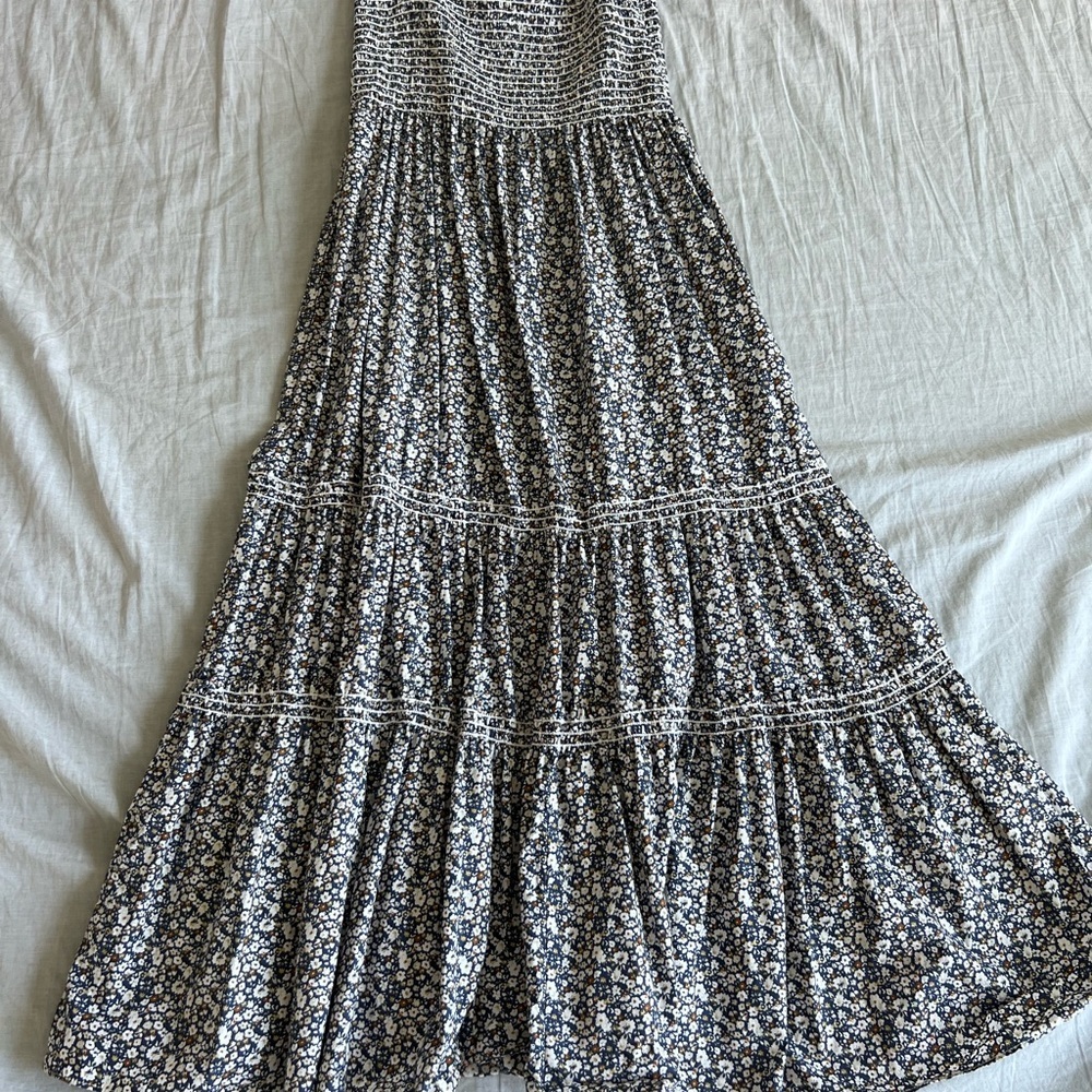 Elegant Black and White Midi Dress